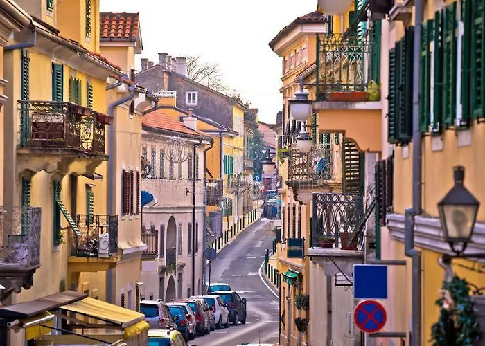 Maya Апартаменти